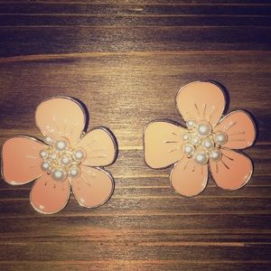 🌸 Flower Earrings 🌸 Light pink/peach